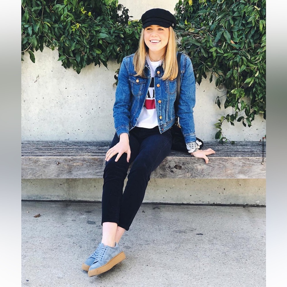 Women’s Cord pants. Navy. Brandy Melville